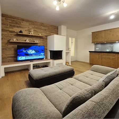 Kitznest Apartment *